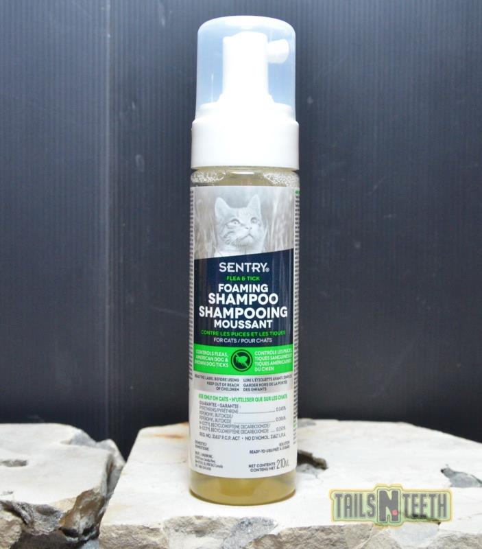Sentry Flea & Tick Foaming Shampoo for Cats - 210ml