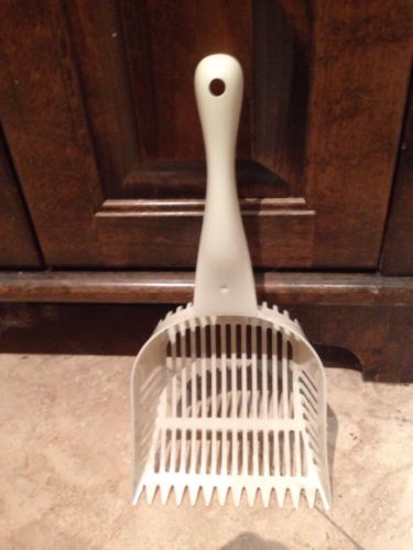 Cat Litter Scoop Beige Paws N Claws