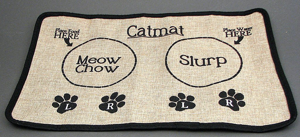 BURLAP CAT  PLACEMAT 17