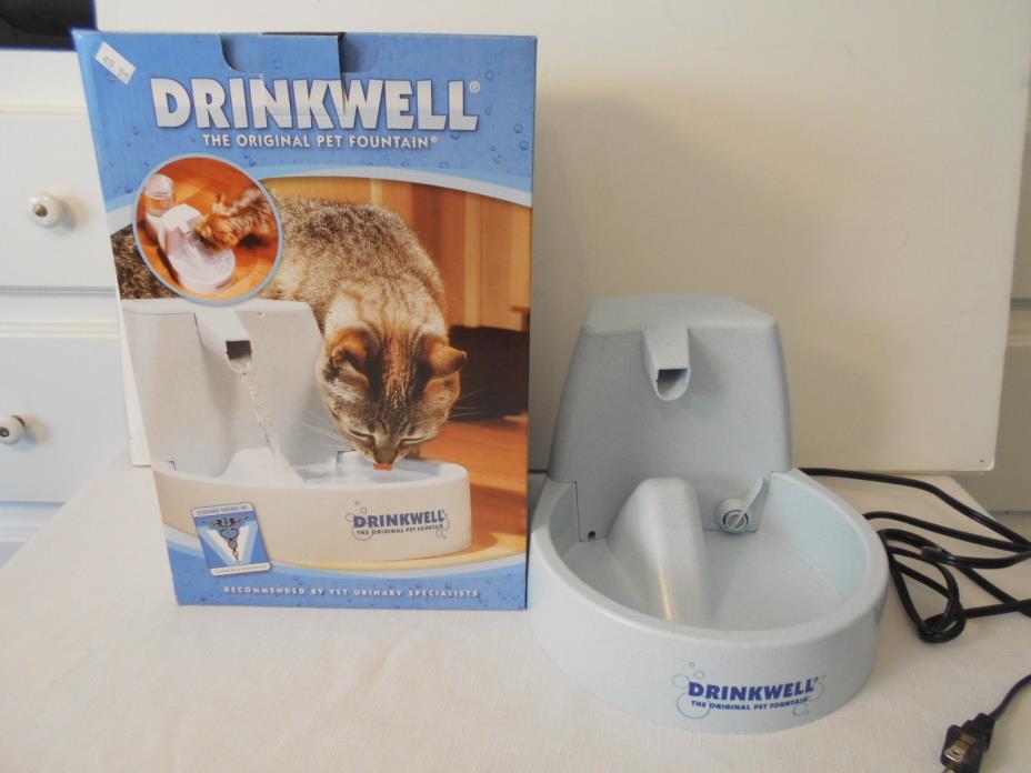 Drinkwell Original Pet Fountain Cat Automatic Water Dish