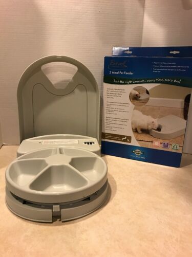 PetSafe 5 Meal Automatic Dog and Cat Feeder, Dispenses Dog Food or Cat Food