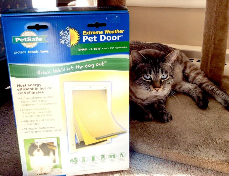 PetSafe Extreme Weather Pet Door Cat/Small Dog Door 5 1/8” X 8 1/4” Opening NEW