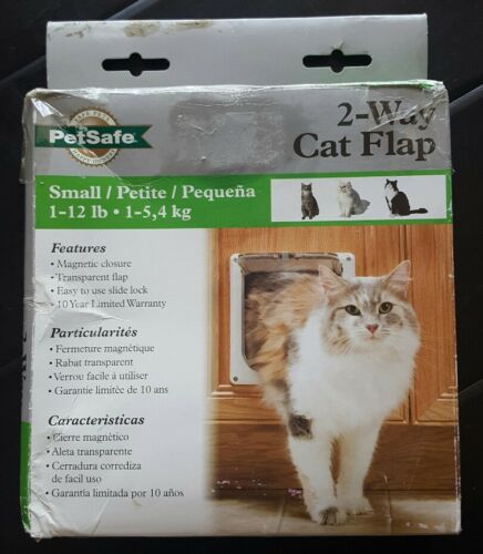 PetSafe Safe Pets Happy Owners 2-Way Cat Flap Small/Petite 1-12 lb.?New In Box