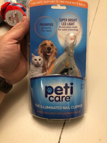 PetiCare The Illuminated Pet Nail Clipper Great for Cats & Dogs - (0052)