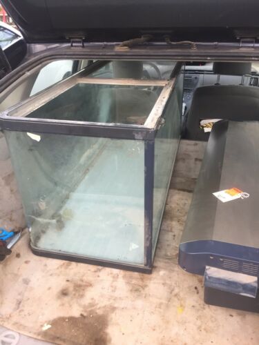 Jebo Aquarium  Large. With Top Of Tank Filter. Missing Pump