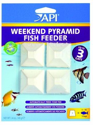 API 3-Day Pyramid Fish Feeder Nutritious Slow-release Pellets Day Care 4 Pack