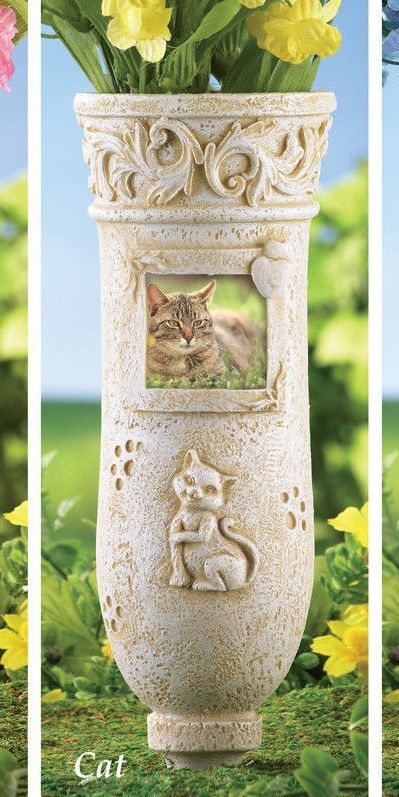 Memorial Vase Garden Stake with Photo Frame Cat Model