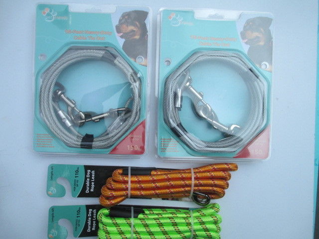 2 - Pet Trends 15FT Heavy Duty Cable Tie Outs  and 2 - 10 FT Leashes  NEW