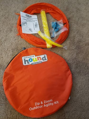 Outward Hound OutZip and Zoom Outdoor Agility Kit, 3 Obstacle Dog Kit Tunnel