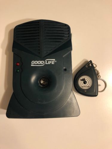 Good life Dog Silencer Pro Ultrasonic Bark Control System 300 feet 1 Remote