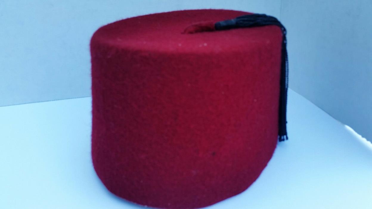 Rare Vtg. Red FEZ Ottoman Hat With Tassle has a Mirror inside and maker/leather