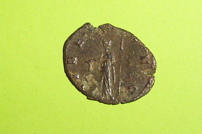 Claudius II Gothicus 268 AD ancient ROMAN COIN Libertas pileus scepter G antique