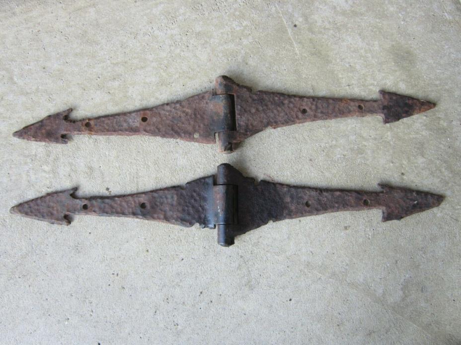 Antique Old Set Hand Forged Gate Barn Door Arrow Strap Hinges Vtg Rustic Patina