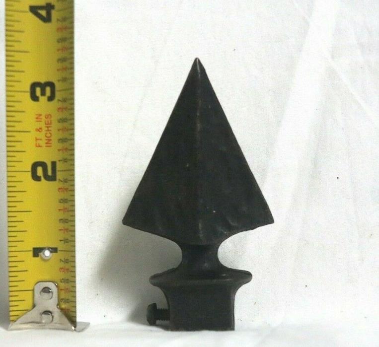 antique ornate WROUGHT IRON ARROWHEAD FINIAL fence post topper 3 1/2