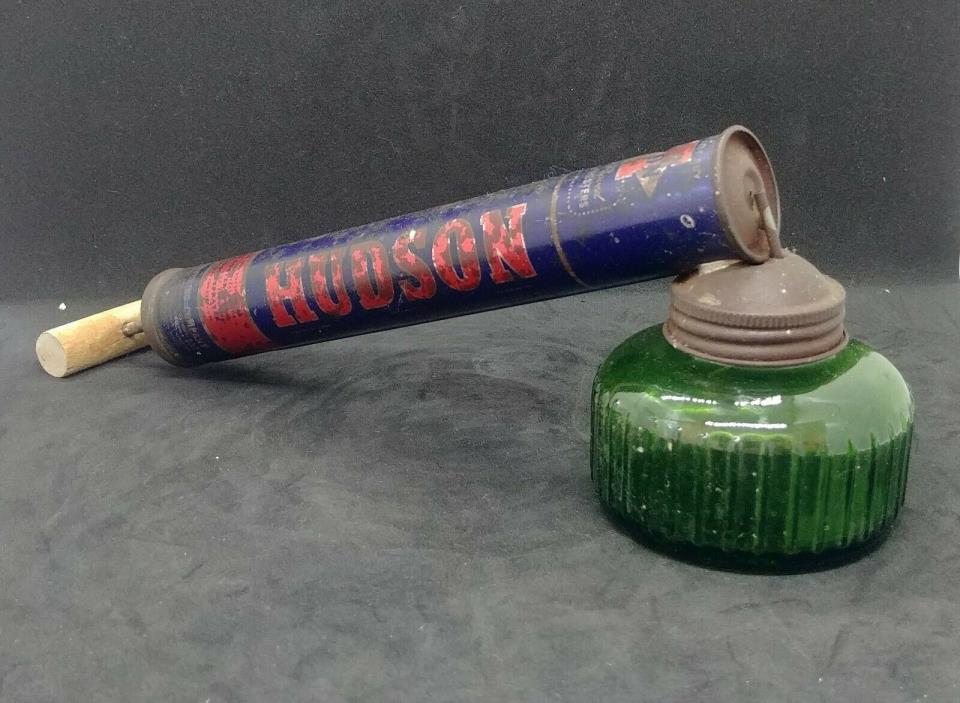 Vintage Glenshaw Glass Co. Hudson Pump World Standard of Value Sprayers Dusters