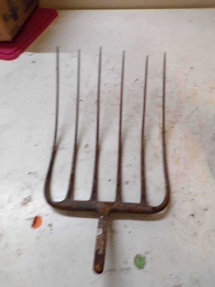 Old 6 Tine Hay Fork Farm Pitchfork Head Only  Lot B