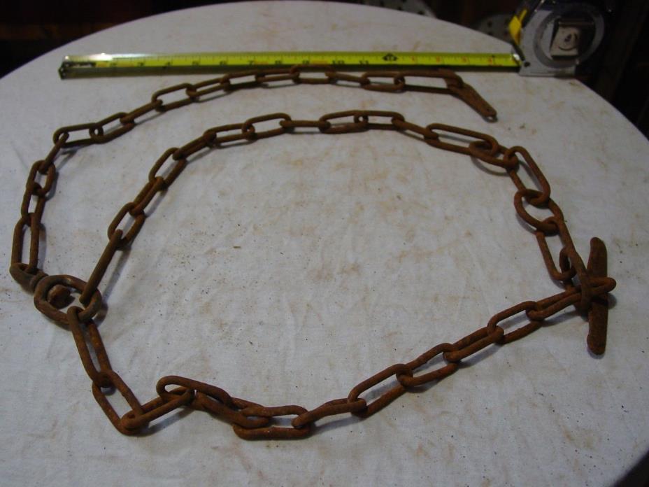 ANTIQUE IRON STEAM PUNK 4 VINTAGE RUSTY COW CHAINS AND 4 COW KICKERS FARM BARN