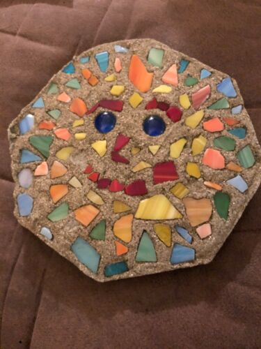 Concrete Octagon Garden Stone With Face Of Color Stones