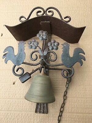 Vintage Rustic Double Rooster Metal Wall Mount Brass Door Bell Farm Garden Decor