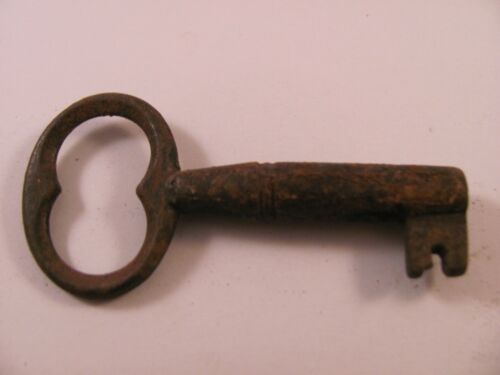 Antique 18thC 19thC Early Cast Iron Skeleton Key Box Gate Blacksmith #5 3.5