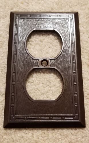 Vintage Mid Century Brown BAKELITE Wood Grain Single Gang Outlet Plate Cover