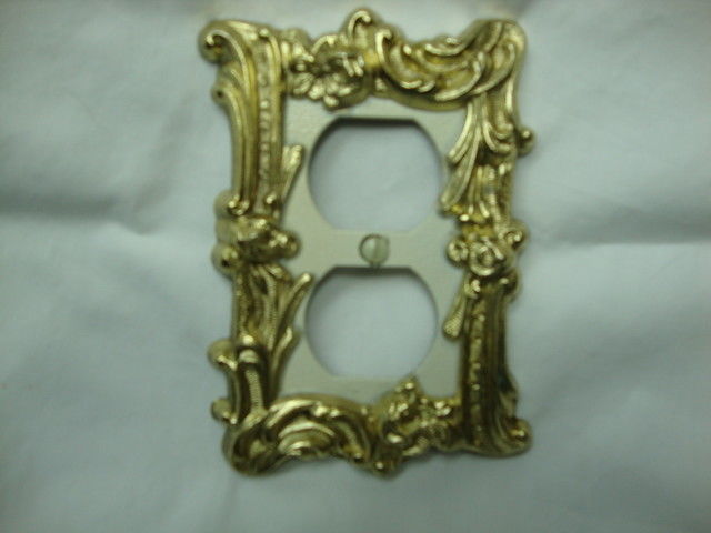 Vintage M.C. Co. Brass Plate Cover 60D Outlet electric plug Cover  W/SCREW