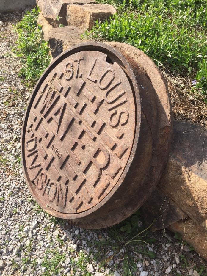 Old St. Louis Water Division Manhole Cover & Frame