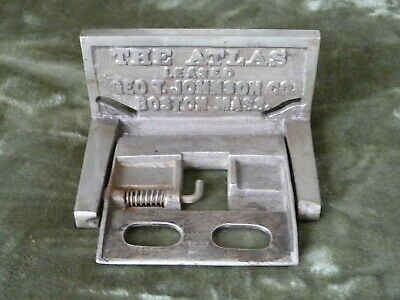 ANTIQUE CAST IRON TOILET PAPER HOLDER THE ATLAS LEASED by GEO JOHNSON CO BOSTON