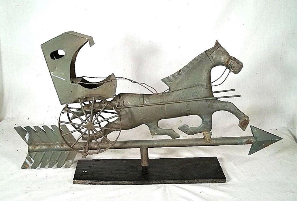 VINTAGE MID CENTURY PAINTED TIN HORSE AND BUGGY ARROW WEATHERVANE