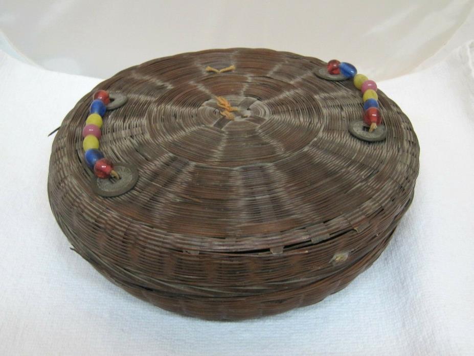 Vintage Sewing Basket w Peking Glass Beads on Lid 2 Ropes of Beads 4 Coins