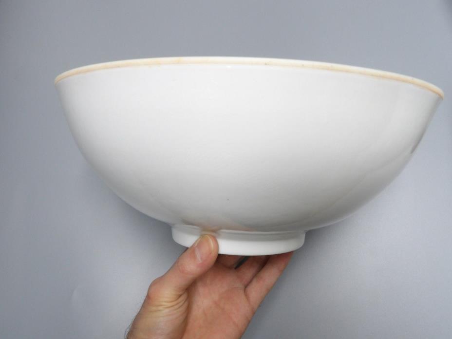 Large Chinese Ming style white eggshell anhua porcelain dragon bowl. Yongle mark