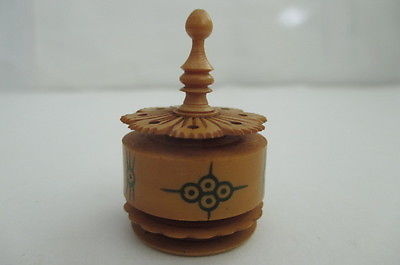 Antique Fine Art Carved pill/snuff box Case Chinese?