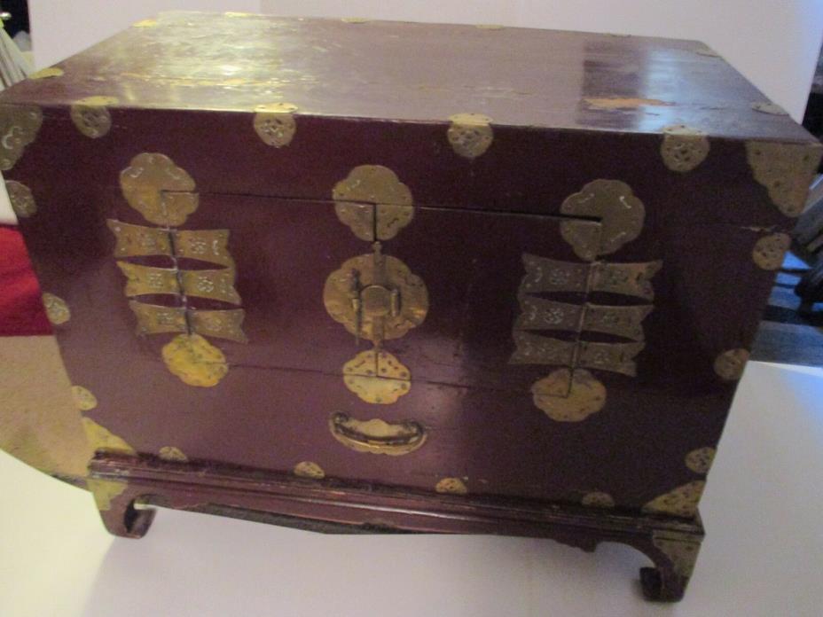 Wood Wine color Lacquer Liquor Chest Box Brass Fittings 30