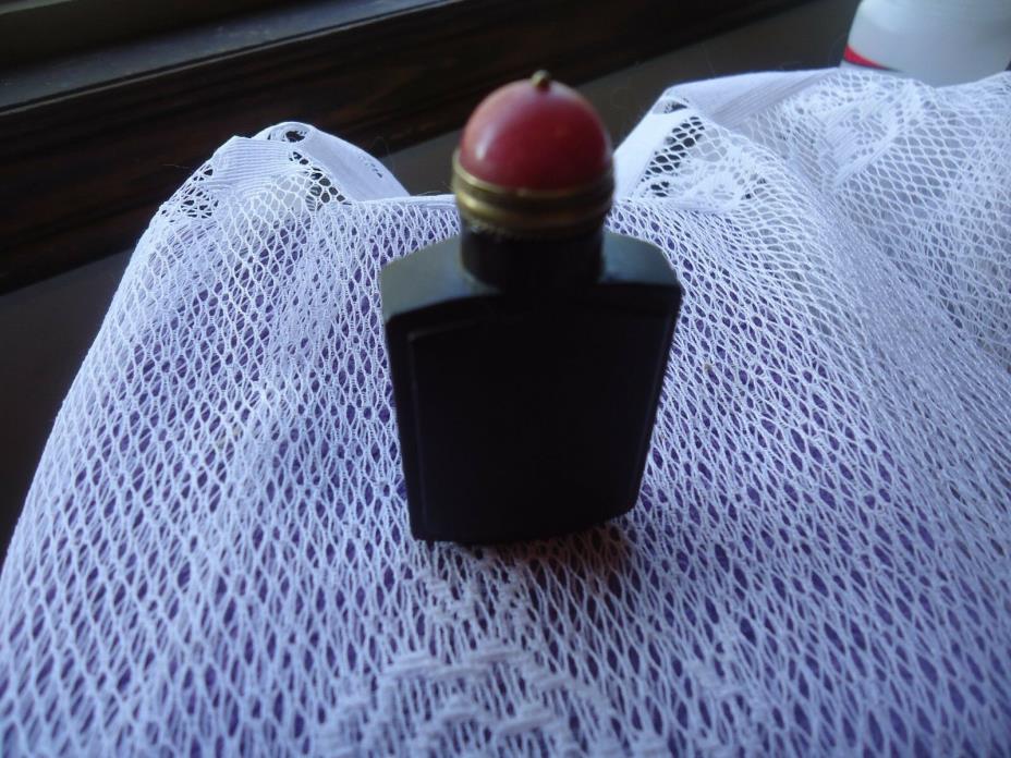 Vintage /Antique Chinese Red Zircon Glass Snuff Bottle