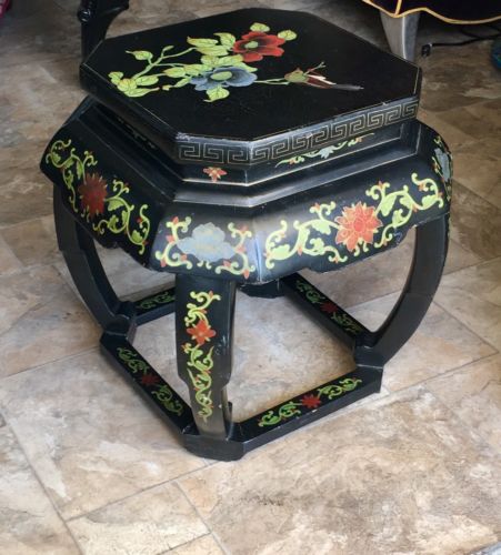 Antique Chinese Coromandel lacquer taboret with bird & floral design