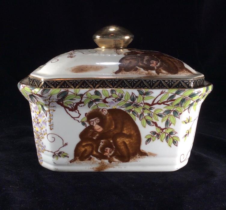Antique Chinese Porcelain Gold Trim Tea Caddy with Lid Stamped Red Seal Mark