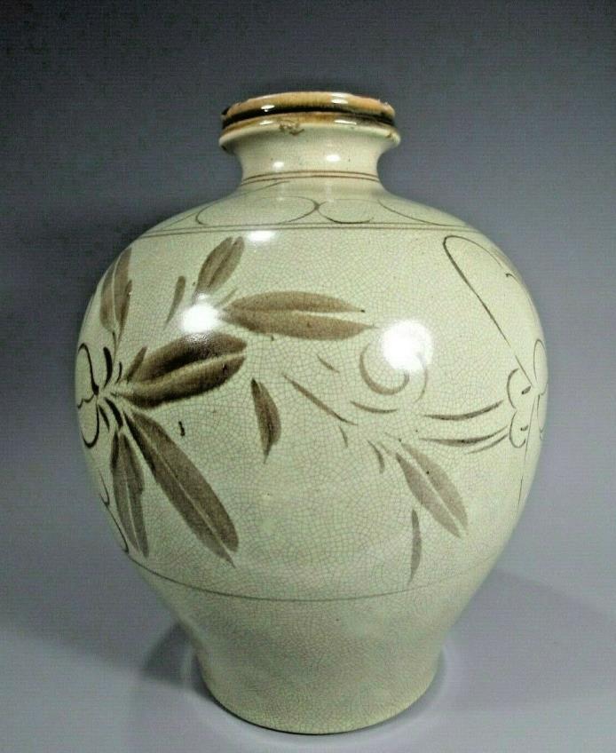 China Chinese Cizhou STYLE Pottery Vase w/ Lotus & Foliates decor ca. 19-20th c.