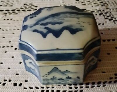 Antique Blue & White Porcelain Trinket Dish Box w/ Lid Octagon Shape Fine Cond.