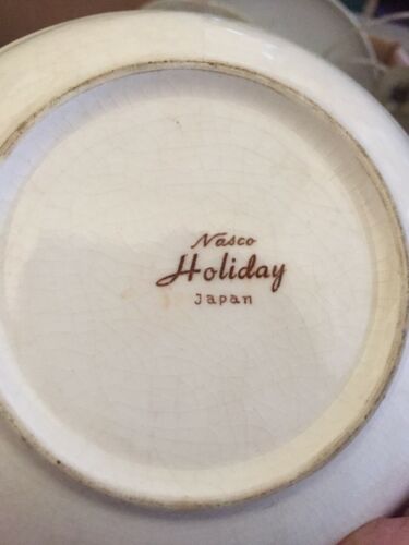 Nasco Holiday China Scene Japan,  Set 4 Tea Cups 4 Saucers, 3 Bowls Vintage