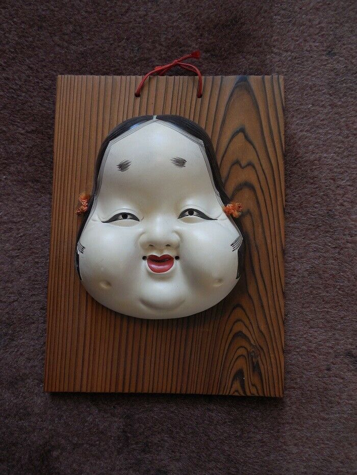 Japanese Ceramic KOOMOTE Kabuki Mask omn wooden base 9,5