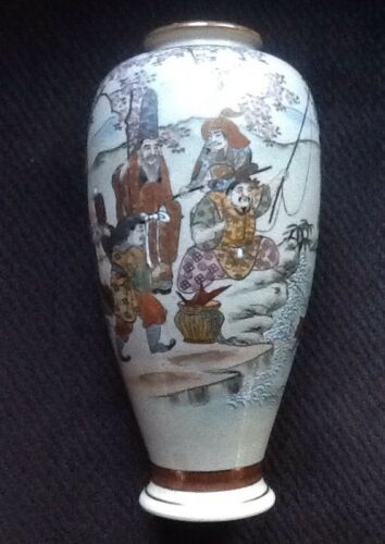 Vtg Japanese Satsuma Vase Signed unknown 10