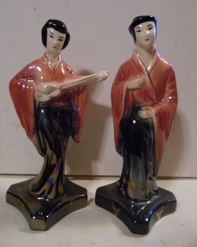 Pair of 1950's Japan Lusterware Pink & Black 10