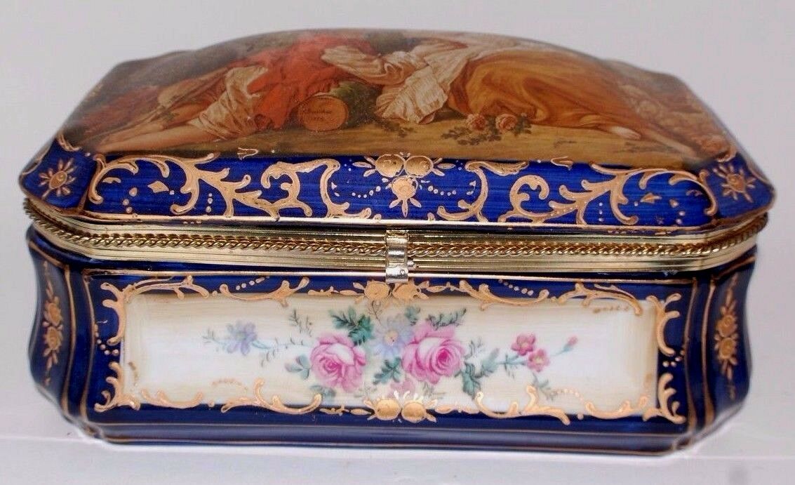 BEAUTIFUL LARGE 11 INCH JEWELRY BOX PORCELAIN AND BRASS MOUNT