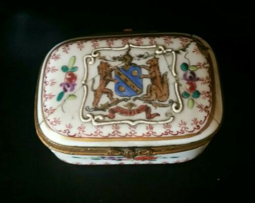 Antique FRENCH TRINKET BOX HAND PAINTED Porcelain Coat of Arms Signed CONFIDO