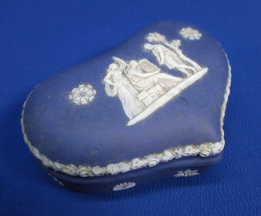 EARLY WEDGWOOD COBALT HEART SHAPED TRINKET BOX