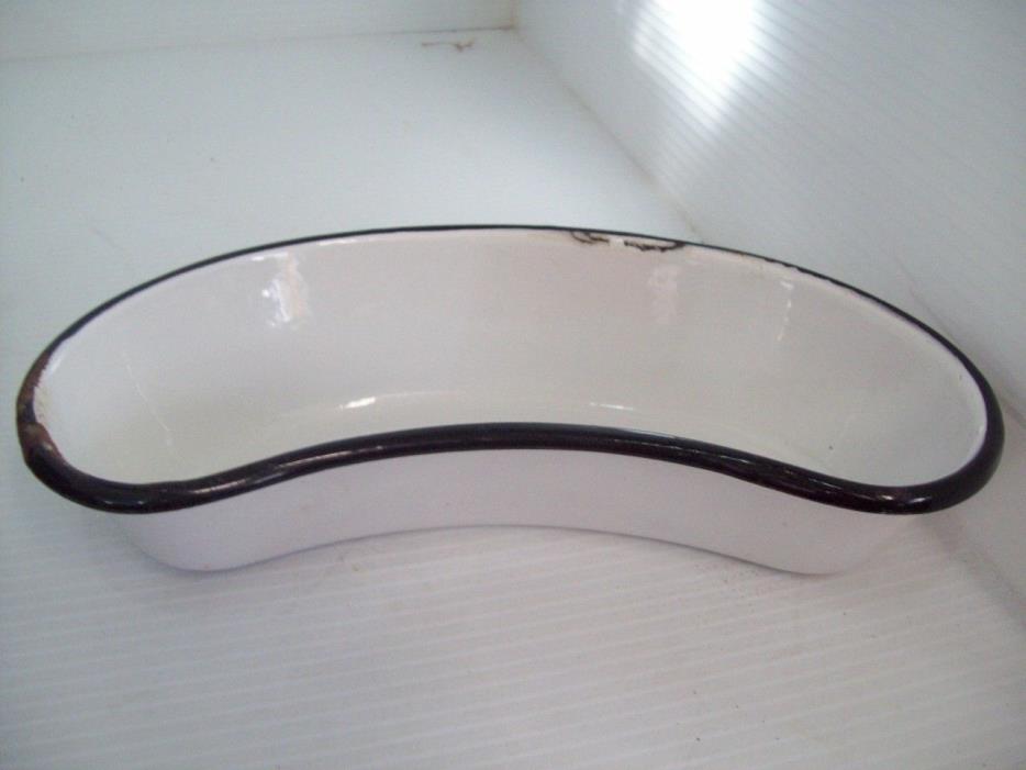 Vintage Kidney Shaped White Black Trim Hospital Enamelware Spit Tray/Pan B11