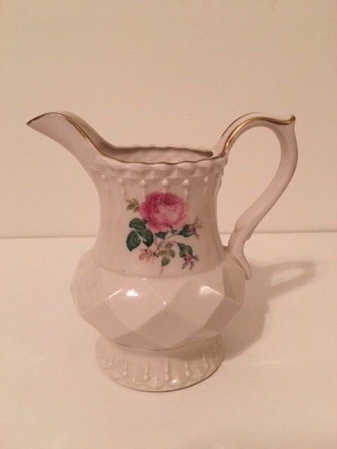 VINTAGE ROCHELLE CHINA CREAMER FLORAL DESIGN PITCHER WITH GOLD TRIM