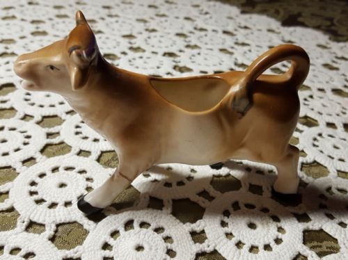 ANTIQUE ? PORCELAIN BROWN & WHITE COW ? FARM MILK CREAMER ? 5