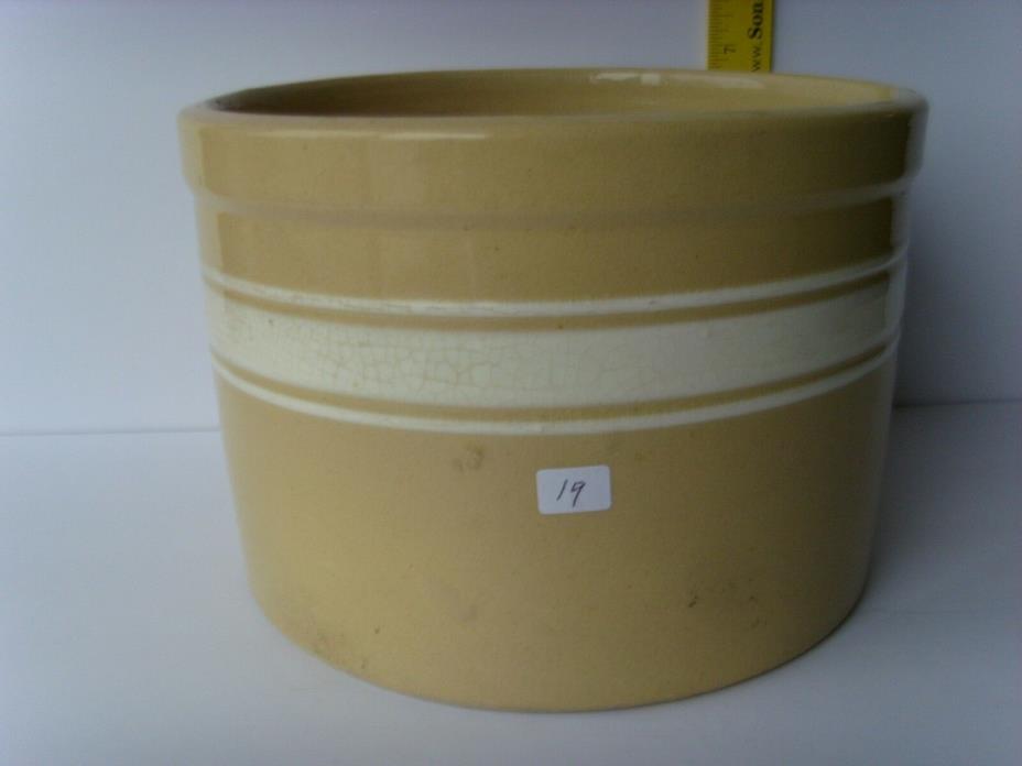 Antique hand thrown Yellow ware Pottery Crock 7”x 9¼”  ~1860-1890 48/19