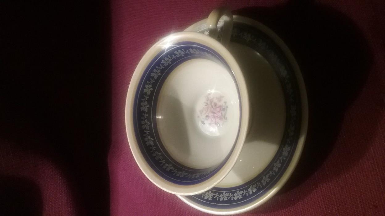 Vintage Eschenbach elfenbein  Bavaria Footed Tea Cup & Saucer blue ,white floral